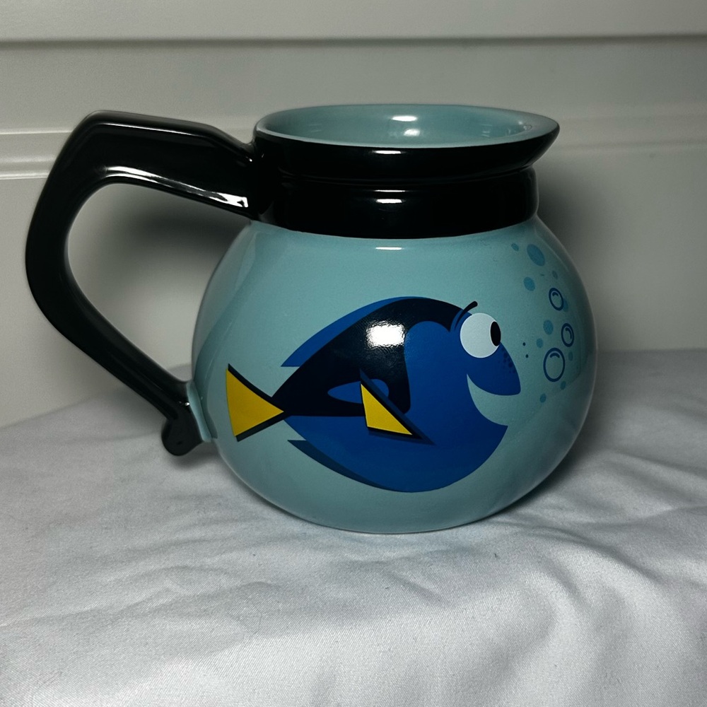 Disney Pixar Finding Nemo Dory Fish Bowl Shaped Coffee Cup